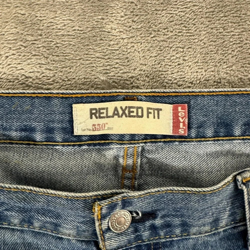 Levis 550 Jeans Mens 40x30 Blue Relaxed Fit Medium Wash‎ Y2K Denim